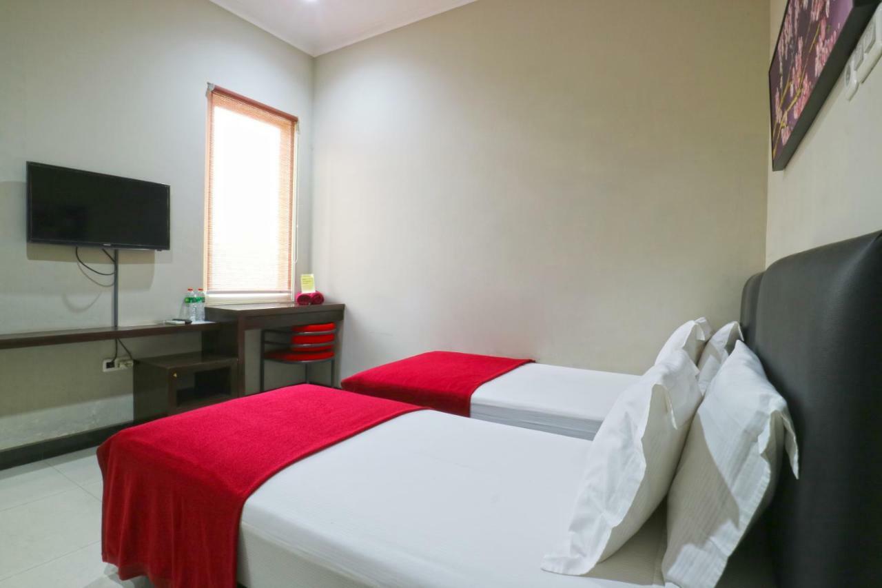Chiaro Hotel Syariah Sidoarjo Zewnętrze zdjęcie