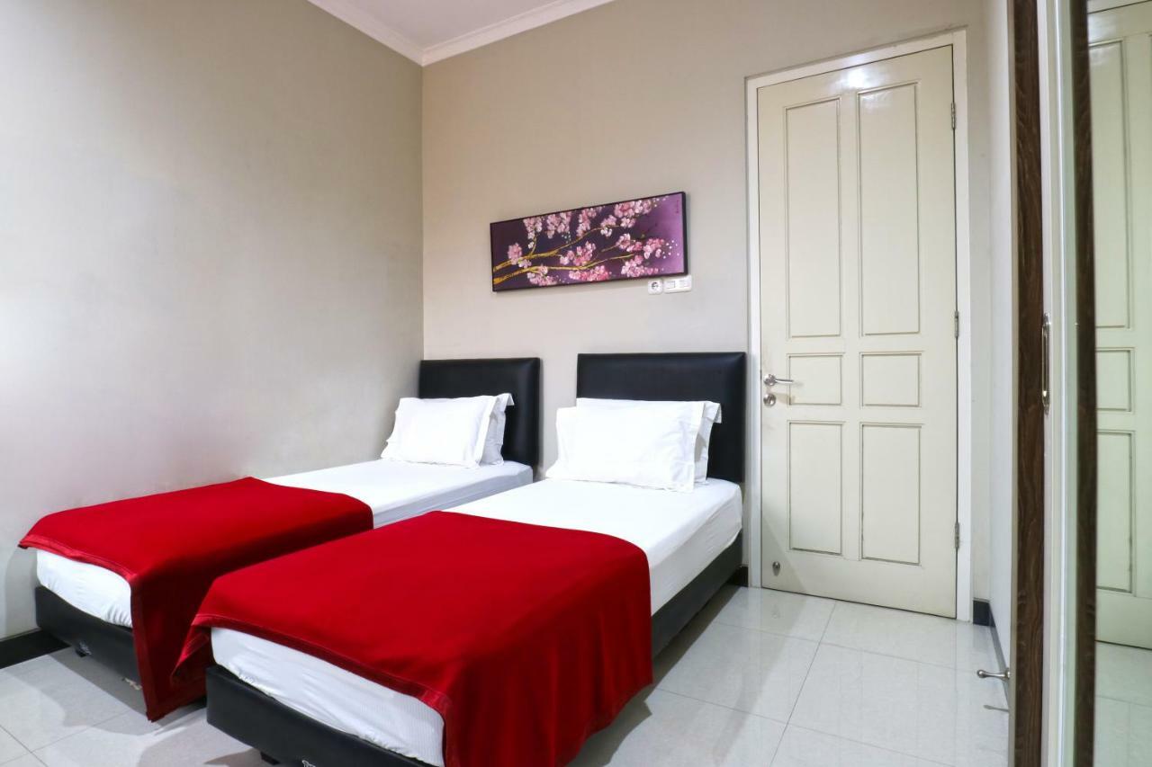Chiaro Hotel Syariah Sidoarjo Zewnętrze zdjęcie